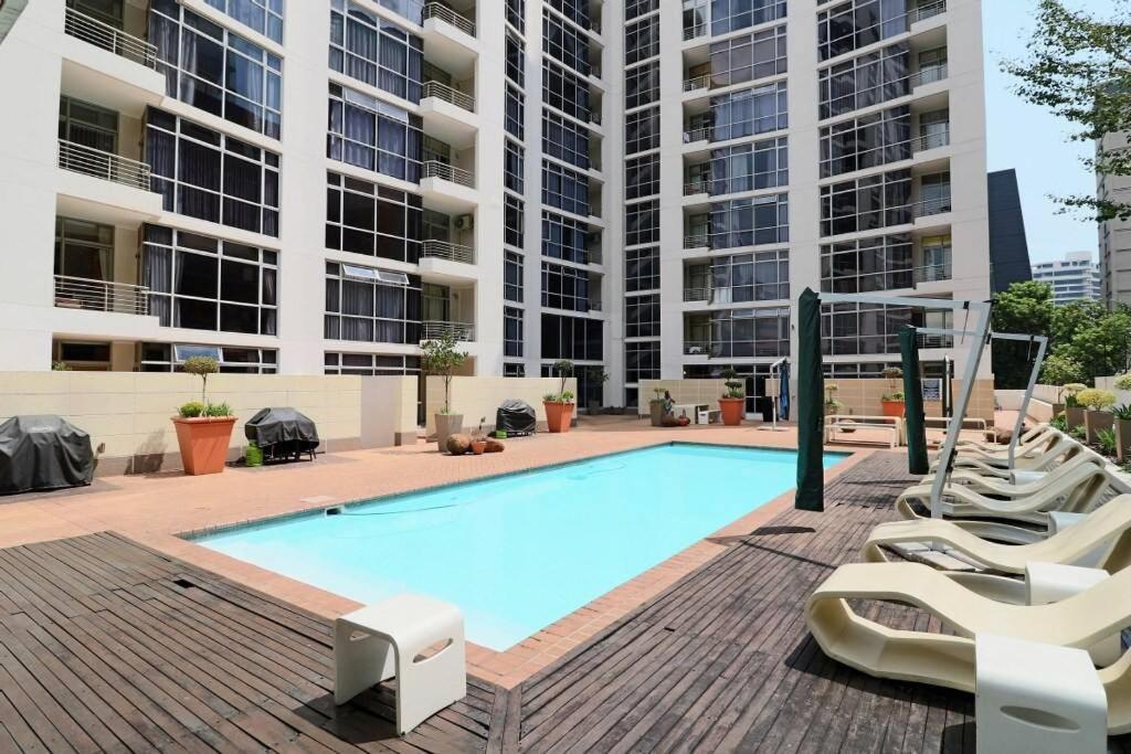 Upmarket Sandton Hydro Park Apartments Johannesburg Exteriör bild